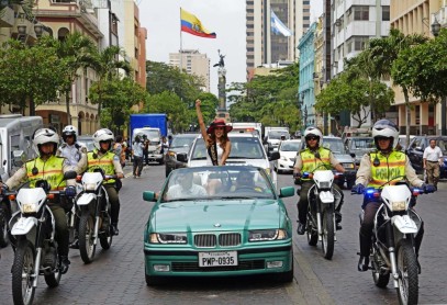 Constanza Báez recorrió las calles de Guayaquil