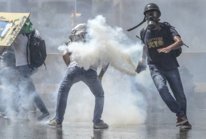 Las protestas continúan y el número de muertos aumenta en Venezuela