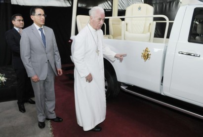 Papamóvil está listo para transportar al Papa Francisco