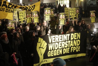 Austria protesta el &quot;Baile de los Académicos&quot;