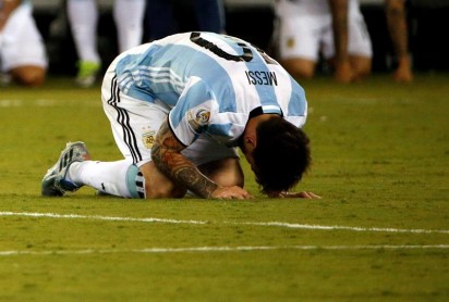 Lionel Messi anunció que su ciclo en la “albiceleste” terminó