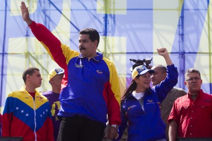 Maduro dice que Venezuela es víctima de &quot;bandas fascistas&quot;