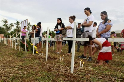 Filipinos conmemoran un año del tifón Haiyan