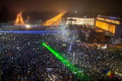 Gobierno rumano, bajo presión ante nuevas manifestaciones