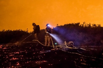 El trabajo de los Bomberos para extinguir los incendios en California