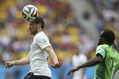 Francia vence a Nigeria y avanza a cuartos