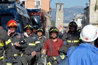 3.600 personas en brigada de rescate en Italia
