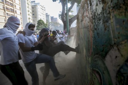 Venezuela recuerda aniversario de la muerte de Hugo Chávez entre protestas y manifestaciones