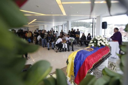 Cuerpos de pareja asesinada en Colombia fueron repatriados a Ecuador