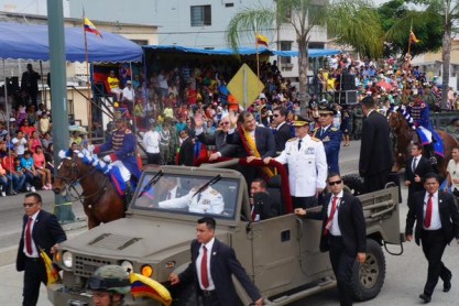 Las Fuerzas Armadas rindieron homenaje a Guayaquil