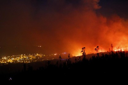 Valparaiso consumido en llamas