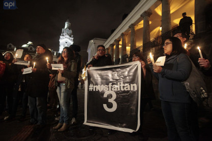 Cuarta noche de vigilia por periodistas secuestrados en Quito