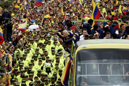 Calurosa bienvenida a los &quot;héroes&quot; de la selección colombiana