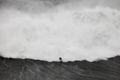 ¿La ola más grande jamás surfeada?