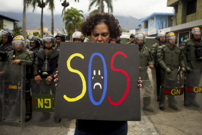 Venezuela continúa entre barricadas y protestas.