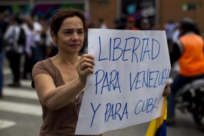 Venezuela continúa entre barricadas y protestas.