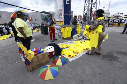Partido tricolor reactiva el comercio en las calles del país