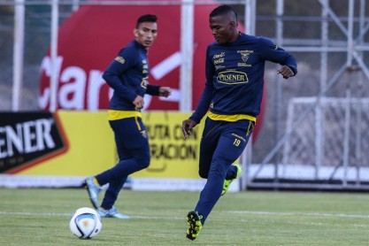 Selección ecuatoriana de fútbol viaja por eliminatorias mundialistas