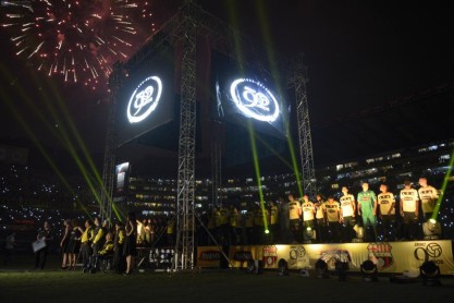 Barcelona presentó a su plantilla 2015 en la tradicional Noche Amarilla