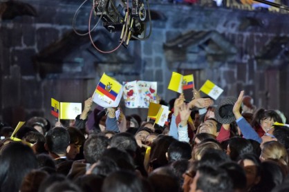 Francisco visitó Carondelet en su segunda noche en Ecuador