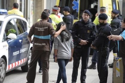 Menor mata a un profesor con una ballesta en un instituto de Barcelona
