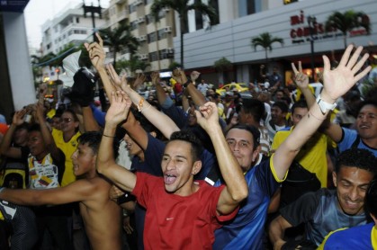 Guayaquil celebró triunfo de la Tri en las calles