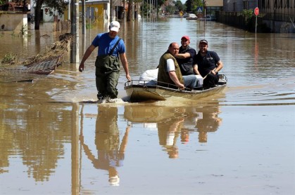 Bosnia, Serbia y Croacia sufren severas inundaciones