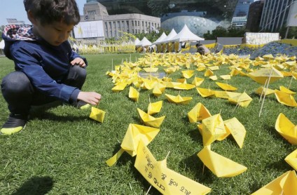 Continúan homenaje en Corea del Sur por víctimas del Sewol