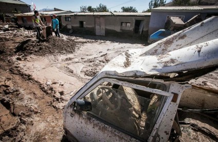 Trabajos de limpieza en Paipote tras inundaciones de la semana pasada en Chile