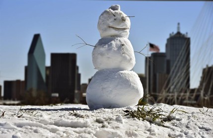 Fuerte temporal de frío y nieve afecta a 94 millones de personas en EEUU