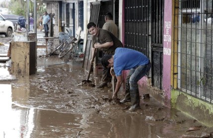 Aumentan a cuatro los fallecidos por el paso del huracán Otto por Costa Rica