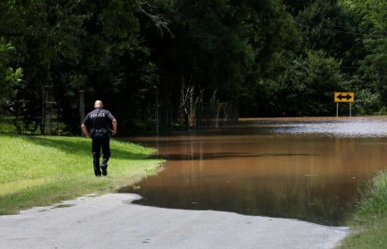 Seis muertos y dos desaparecidos por inundaciones en Texas