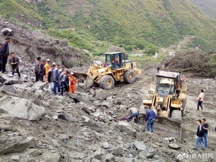 Unas 100 personas sepultadas por deslizamiento de terreno en China