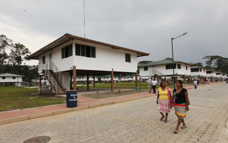 Correa inauguró comunidad del milenio en la amazónica Pañacocha