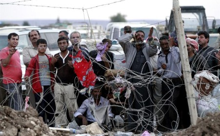 Kurdos de Turquía vigilan la frontera para evitar la llegada de Yhadistas