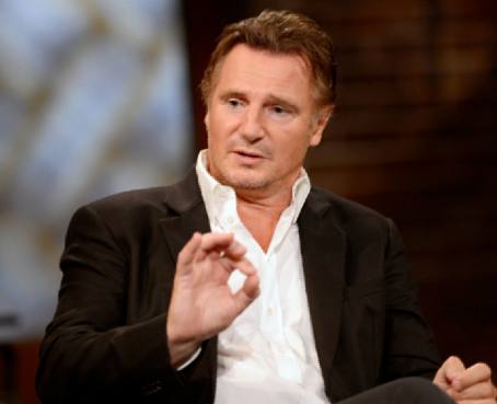 El actor Liam Neeson fue condecorado por su carrera en su pueblo natal