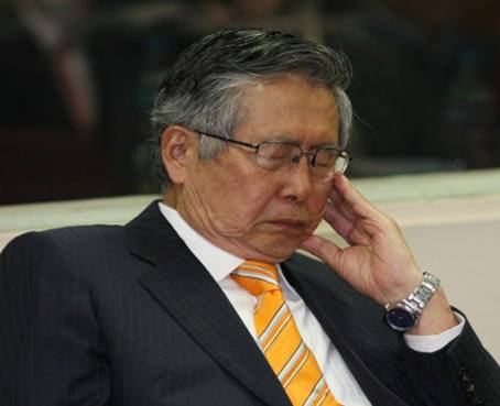 Abogado de Fujimori señala que el Gobierno puede ofrecer indulto de oficio