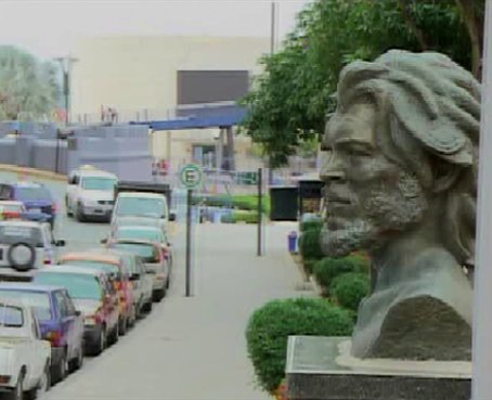 Busto en honor al &#039;Che&#039; Guevara se colocó cerca al de Febres Cordero
