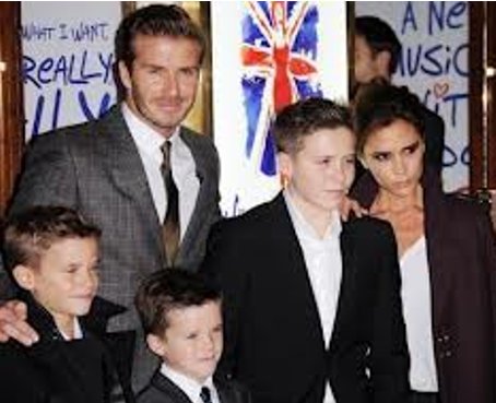 El hijo mayor de los Beckham prueba suerte en el Chelsea