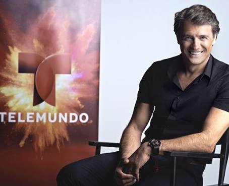 Juan Soler firmó contrato de exclusividad con Telemundo
