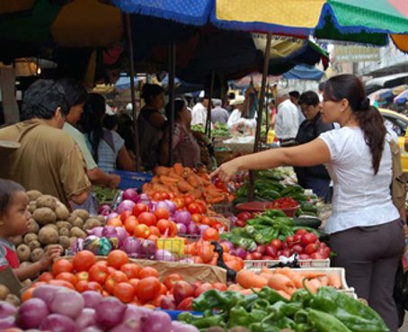 Inflación de marzo en Ecuador fue del 0,90%, informó el INEC