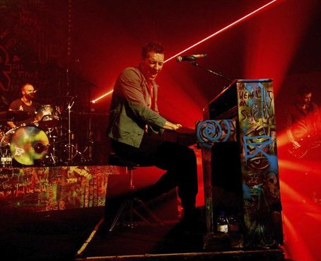 Coldplay anuncia la suspensión de sus conciertos por Latinoamérica