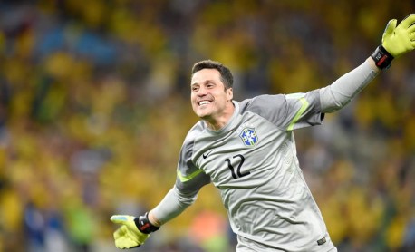 Brasil supera al favorito Colombia en un partido vibrante