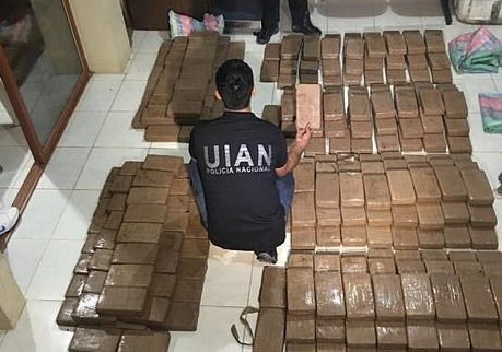 Decomisan más de 400 kilos de cocaína en Súa (Esmeraldas)