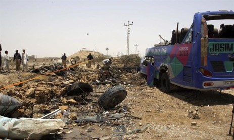 Accidente de avión en Pakistán deja dos muertos