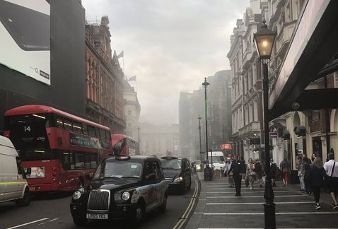 Bomberos controlaron nuevo incendio en un edificio del centro de Londres
