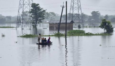 Más de 1,2 millones afectados y 32 muertos deja inundaciones en India