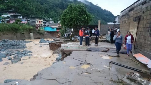 Los estragos en Alluriquín por desbordamiento del río Damas