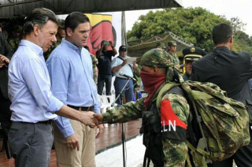 Ecuador celebra diálogo entre Colombia y ELN