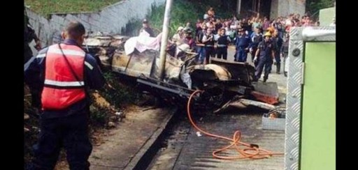 Al menos 6 niños y un adulto mueren en accidente de bus escolar en Venezuela